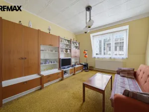 Prodej bytu 3+1, Karlovy Vary, Krymská, 83 m2