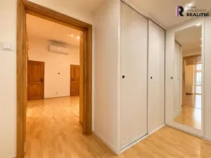 Pronájem bytu 5+kk, Praha - Nové Město, Podskalská, 100 m2