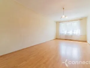 Prodej bytu 3+1, Praha - Malešice, Káranská, 71 m2