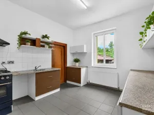 Pronájem bytu 2+1, Hradec Králové, Fučíkova, 75 m2