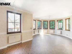 Prodej bytu 6+kk a větší, Karlovy Vary, Svahová, 537 m2