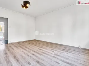 Prodej bytu 2+1, Karlovy Vary - Dvory, Chebská, 62 m2