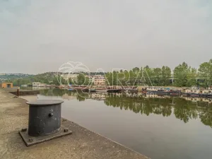 Pronájem bytu 1+kk, Praha - Holešovice, Jankovcova, 27 m2