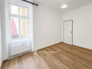 Pronájem bytu 2+kk, Znojmo, Kovářská, 75 m2