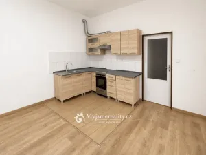 Pronájem bytu 2+kk, Znojmo, Kovářská, 75 m2