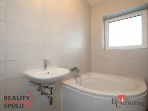Pronájem bytu 2+kk, Hrádek nad Nisou, Jiřího z Poděbrad, 52 m2