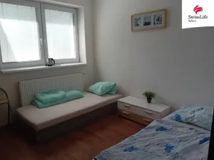 Pronájem ubytování, Dobrovice - Holé Vrchy, 499 m2