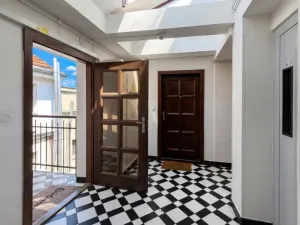 Prodej bytu 2+kk, Praha, Navrátilova, 106 m2
