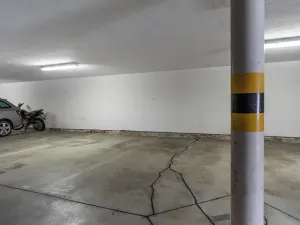Prodej garážového stání, Brno, Högrova, 11 m2