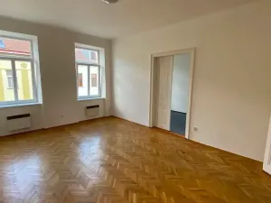 Pronájem bytu 4+1, Brno, Ptašínského, 100 m2