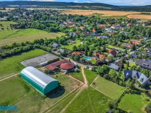 Pronájem zemědělské usedlosti, Líšnice, 358 m2