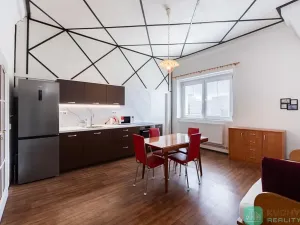 Prodej vícegeneračního domu, Hrob, 346 m2