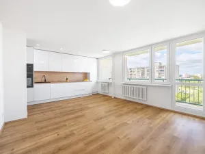 Prodej bytu 4+kk, Praha - Troja, Svídnická, 90 m2