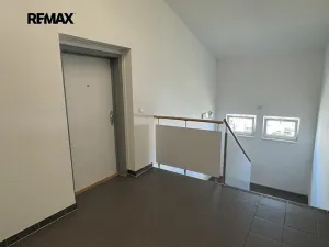 Pronájem bytu 2+kk, Kladno, Generála Selnera, 41 m2