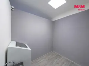 Pronájem obchodního prostoru, Kolín - Kolín III, Legerova, 61 m2