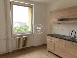 Prodej bytu 2+1, Praha - Letňany, Tupolevova, 54 m2