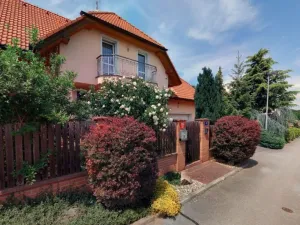Prodej rodinného domu, Praha - Lysolaje, Nad Helmrovkou, 300 m2