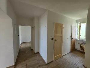 Prodej bytu 3+1, Znojmo, 28. října, 57 m2