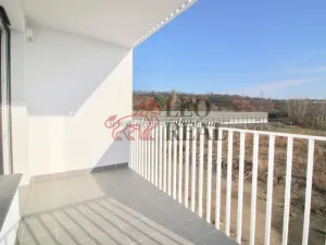 Pronájem bytu 2+kk, Praha - Vysočany, Strnadových, 63 m2
