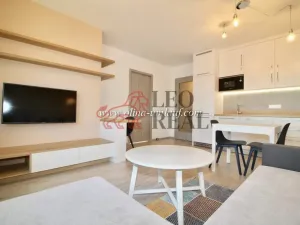 Pronájem bytu 2+kk, Praha - Vysočany, Strnadových, 63 m2