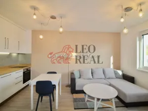 Pronájem bytu 2+kk, Praha - Vysočany, Strnadových, 63 m2
