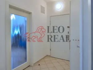 Pronájem bytu 4+1, Praha - Veleslavín, Na okraji, 130 m2