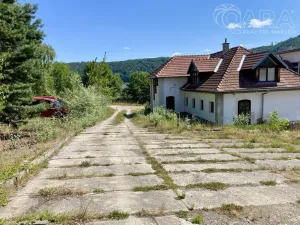 Pronájem výrobních prostor, Račice-Pístovice - Račice, 1622 m2