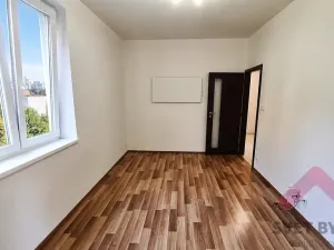 Pronájem bytu 2+kk, Praha - Kyje, Stružky, 45 m2