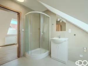 Pronájem bytu 2+1, Máslojedy, 60 m2