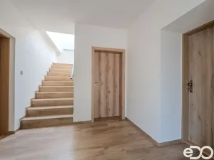 Pronájem bytu 3+kk, Máslojedy, 70 m2