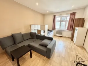 Pronájem bytu 1+1, Olomouc, Polská, 35 m2