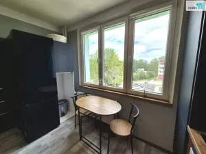 Prodej bytu 3+1, Cheb, Lesní, 64 m2