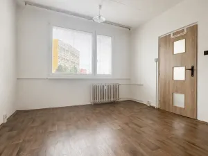 Pronájem bytu 1+1, Chomutov, Kundratická, 38 m2