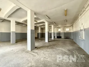 Pronájem skladu, Brno - Komárov, Komárovské nábřeží, 678 m2