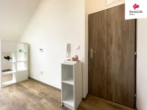 Pronájem bytu 1+kk, Pardubice, Železničního pluku, 29 m2