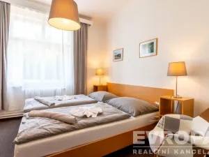 Prodej komerční nemovitosti, Srbsko, K Přívozu, 458 m2