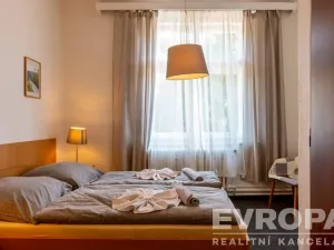 Prodej komerční nemovitosti, Srbsko, K Přívozu, 458 m2