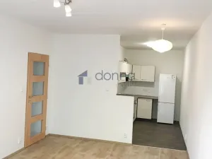 Pronájem bytu 2+kk, Praha, Rezlerova, 51 m2