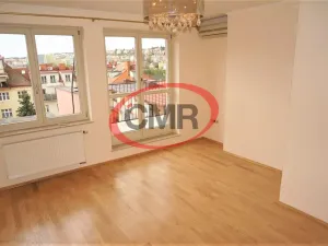 Pronájem bytu 3+1, Praha, Nad Panenskou, 126 m2