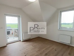 Prodej bytu 2+kk, Hevlín, 63 m2