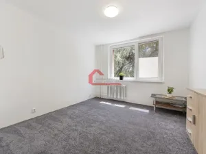Prodej bytu 2+1, Břeclav, sídl. Dukelských hrdinů, 57 m2