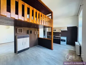 Prodej bytu 2+kk, Hostinné, Nádražní, 52 m2