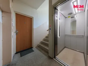 Pronájem bytu 1+1, Chodov, náměstí 9. května, 36 m2