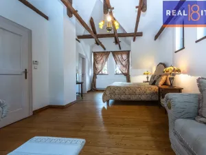 Prodej rodinného domu, Průhonice, Hlavní, 164 m2