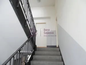 Pronájem bytu 1+kk, Jindřichův Hradec - Jindřichův Hradec I, Komenského, 27 m2