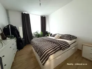 Pronájem bytu 2+kk, Ústí nad Labem - Ústí nad Labem-centrum, Velká Hradební, 52 m2