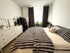 Pronájem bytu 2+kk, Ústí nad Labem - Ústí nad Labem-centrum, Velká Hradební, 52 m2