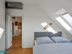 Pronájem bytu 2+kk, Praha - Žižkov, U Rajské zahrady, 51 m2
