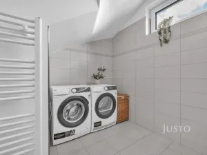 Prodej bytu 4+kk, Býkev, 128 m2