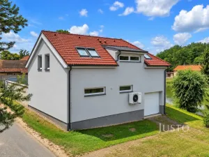 Prodej bytu 4+kk, Býkev, 128 m2